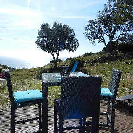 Lejlighed 2 Pieces Avec Terrasse Et Parking Au Lavandou - Fr-1-251-926 Le Lavandou